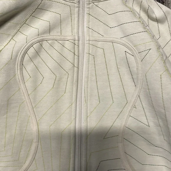 Lululemon Scooba Jacket size 6 - Picture 2 of 10
